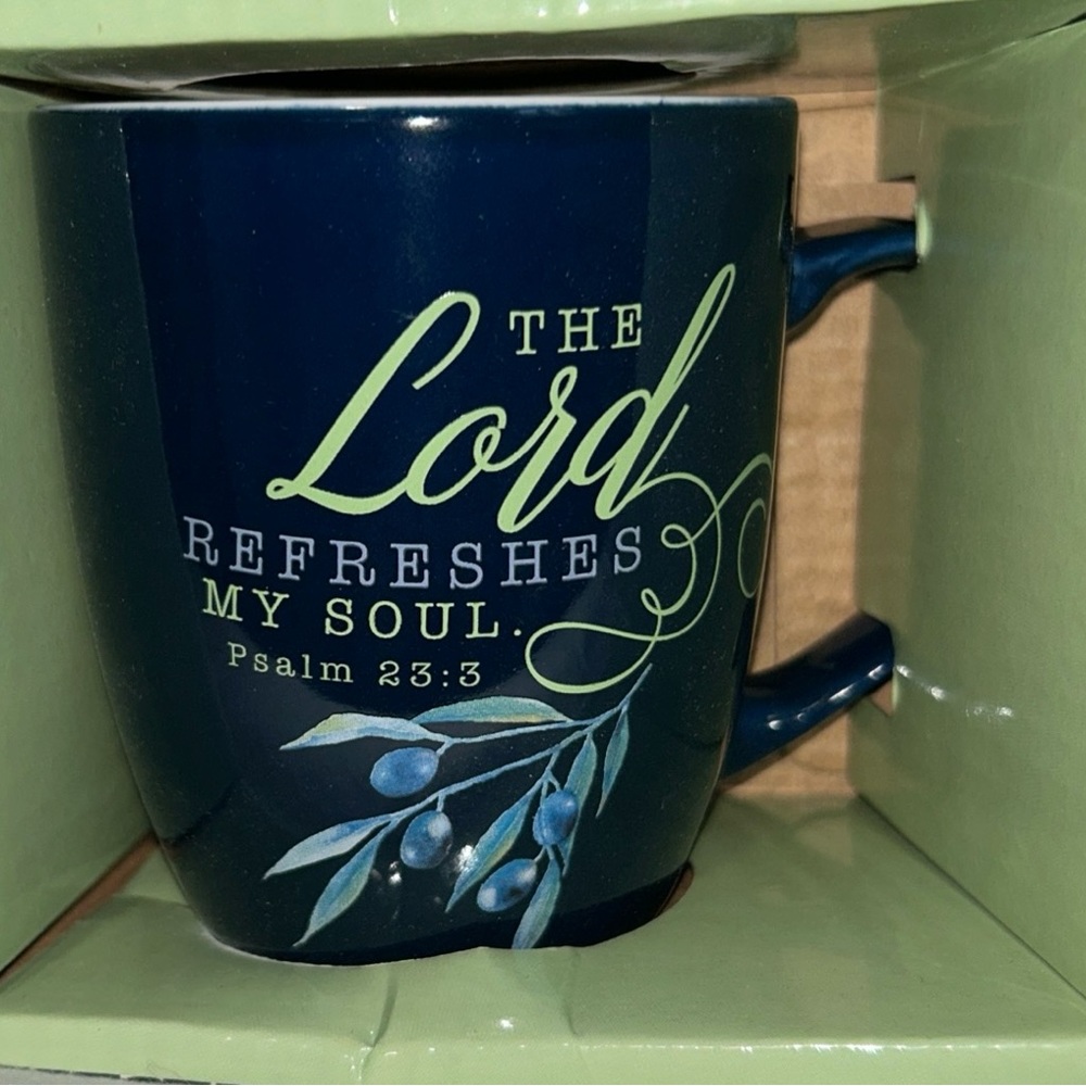 ☕️ Psalms 23:3 Mug The Lord Refreshes My Soul, new in box, blue ceramic cup.